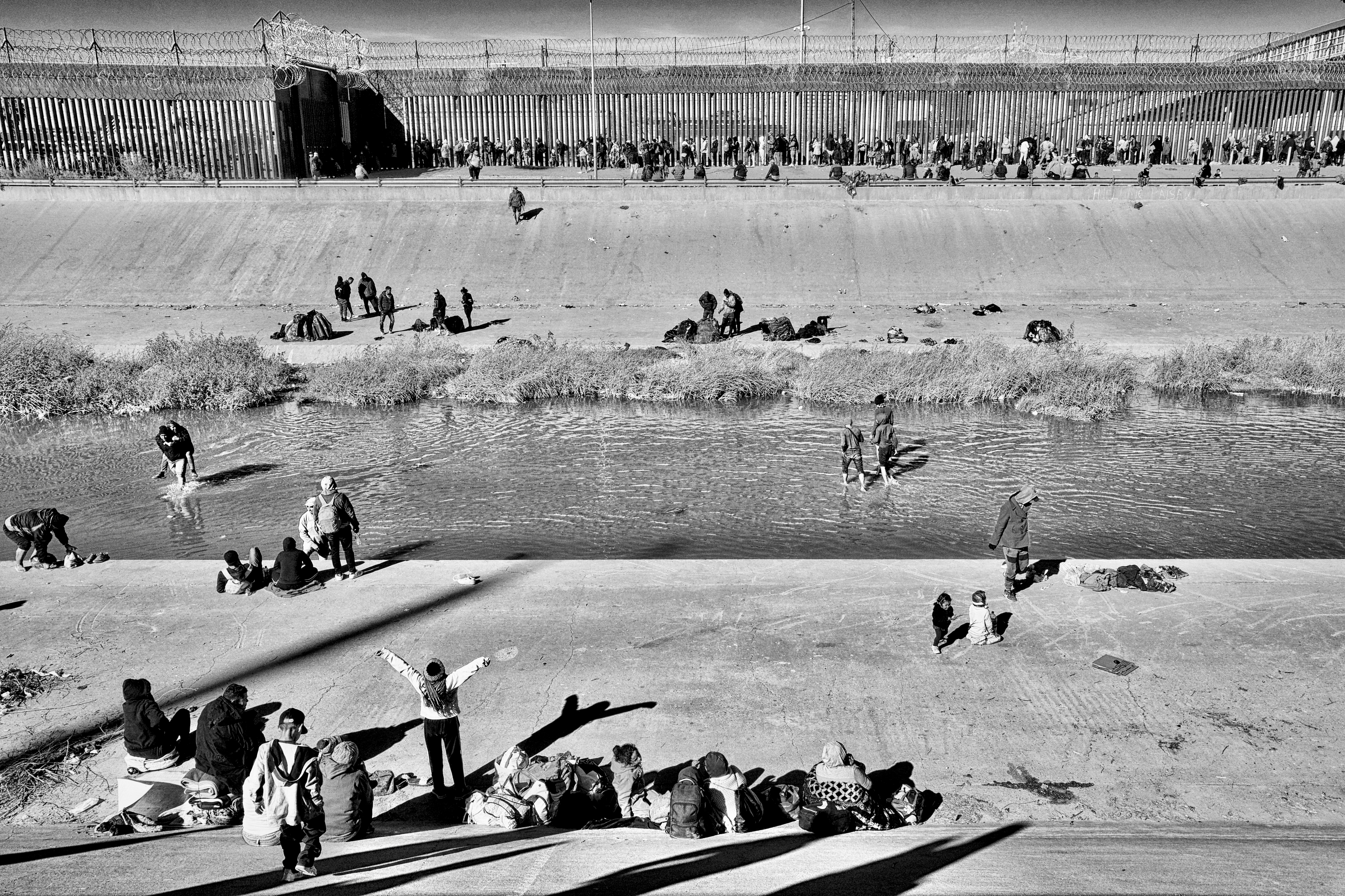 Asylum Seekers at the Wall, Juarez, Mexico 2022